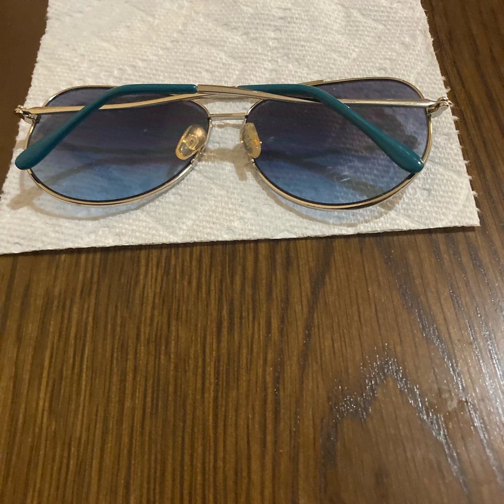 🌞Bebe women aviator turquoise sunglasses - Picture 3 of 7